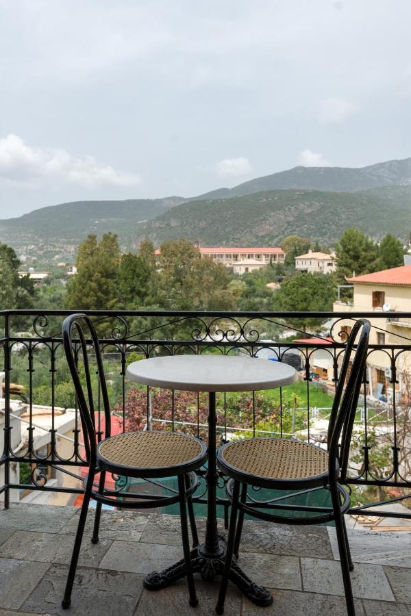Kastro Aggeliki Apartment Kardamyli Exterior photo
